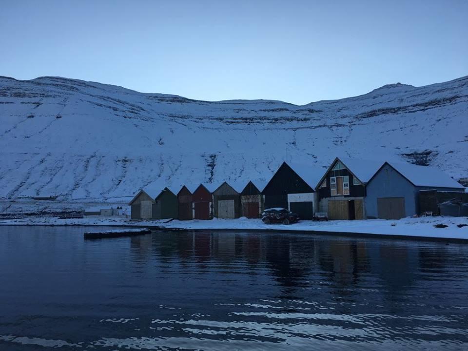 Апартаменты Boat House In Hosvik Экстерьер фото